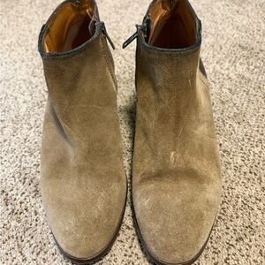 Madewell Women's Tan Suede Ankle Booties